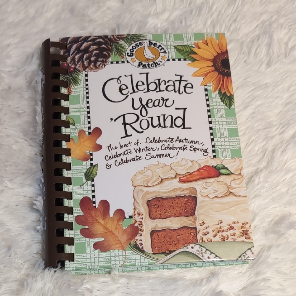 Gooseberry Patch Celebrate Year 'Round Cookbook - Picture 8 of 8